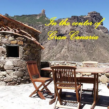- Laendliches Haus, Pepita La De Flores * Tejeda (Gran Canaria)