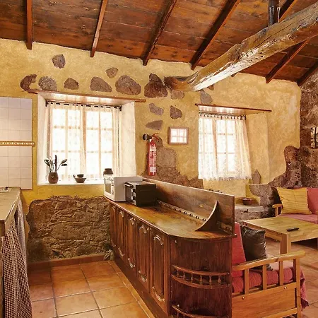 - Laendliches Haus, Pepita La De Flores Tejeda (Gran Canaria)