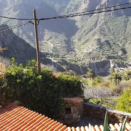 Pepita La De Flores * Tejeda (Gran Canaria)