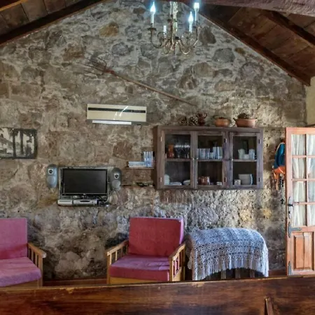 - Laendliches Haus, Pepita La De Flores * Tejeda (Gran Canaria)