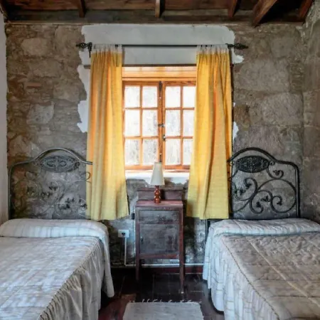 - Laendliches Haus, Pepita La De Flores Gospodarstwo wiejskie *